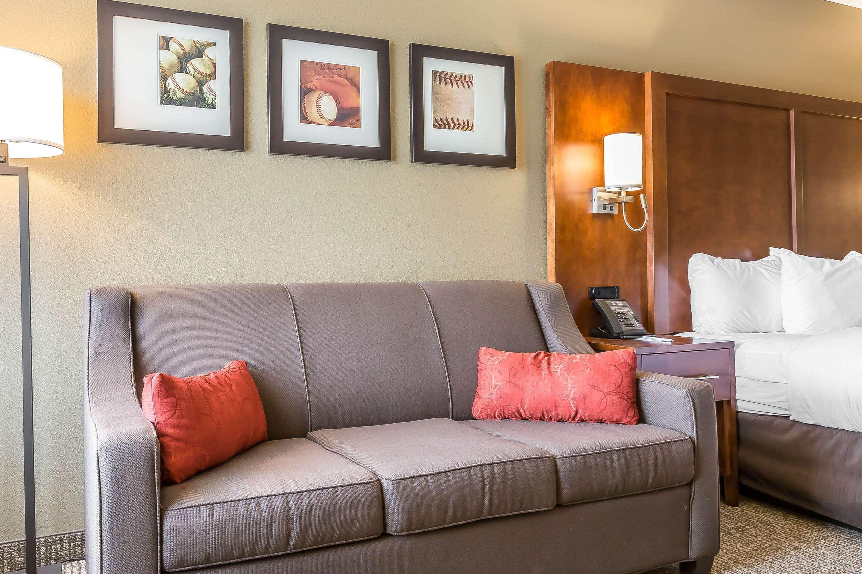 Comfort Inn & Suites אברדין מראה חיצוני תמונה