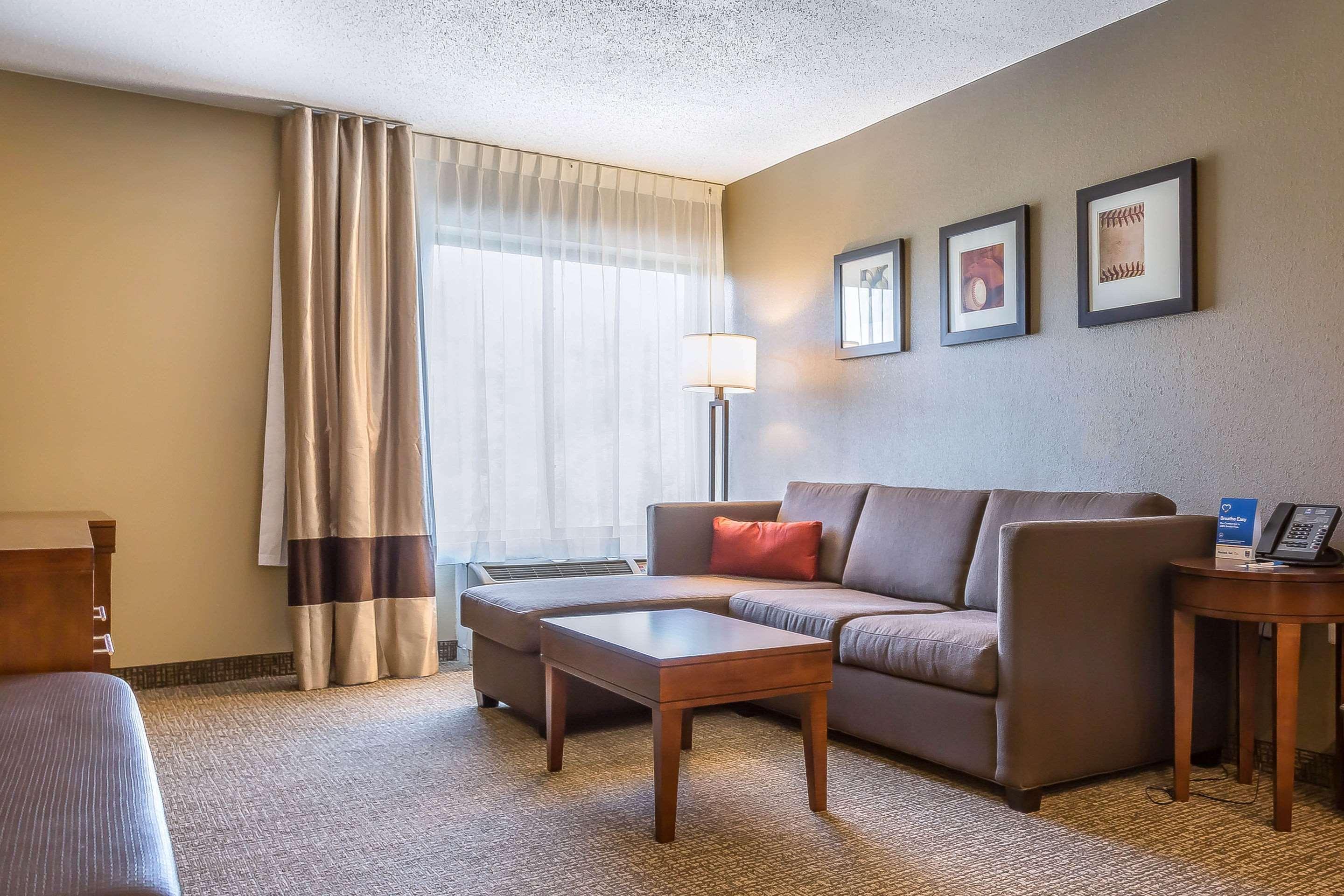 Comfort Inn & Suites אברדין מראה חיצוני תמונה