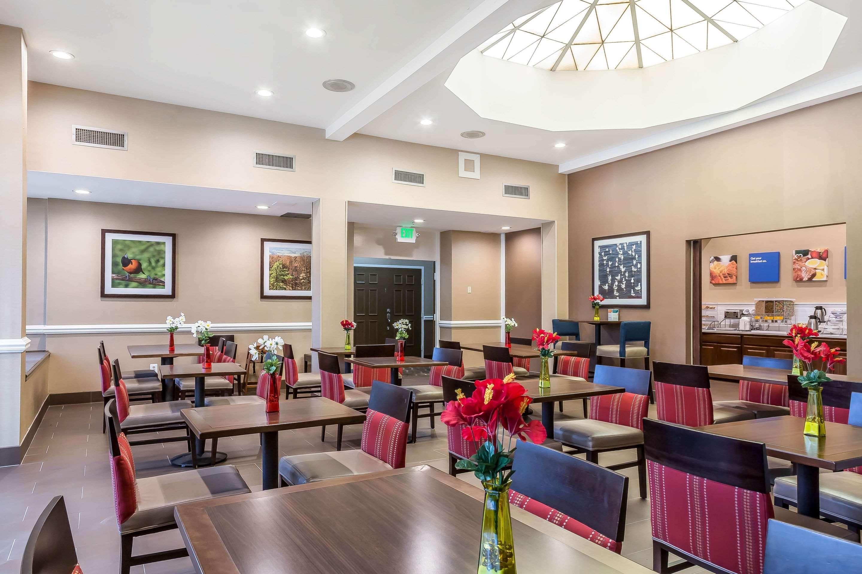 Comfort Inn & Suites אברדין מראה חיצוני תמונה