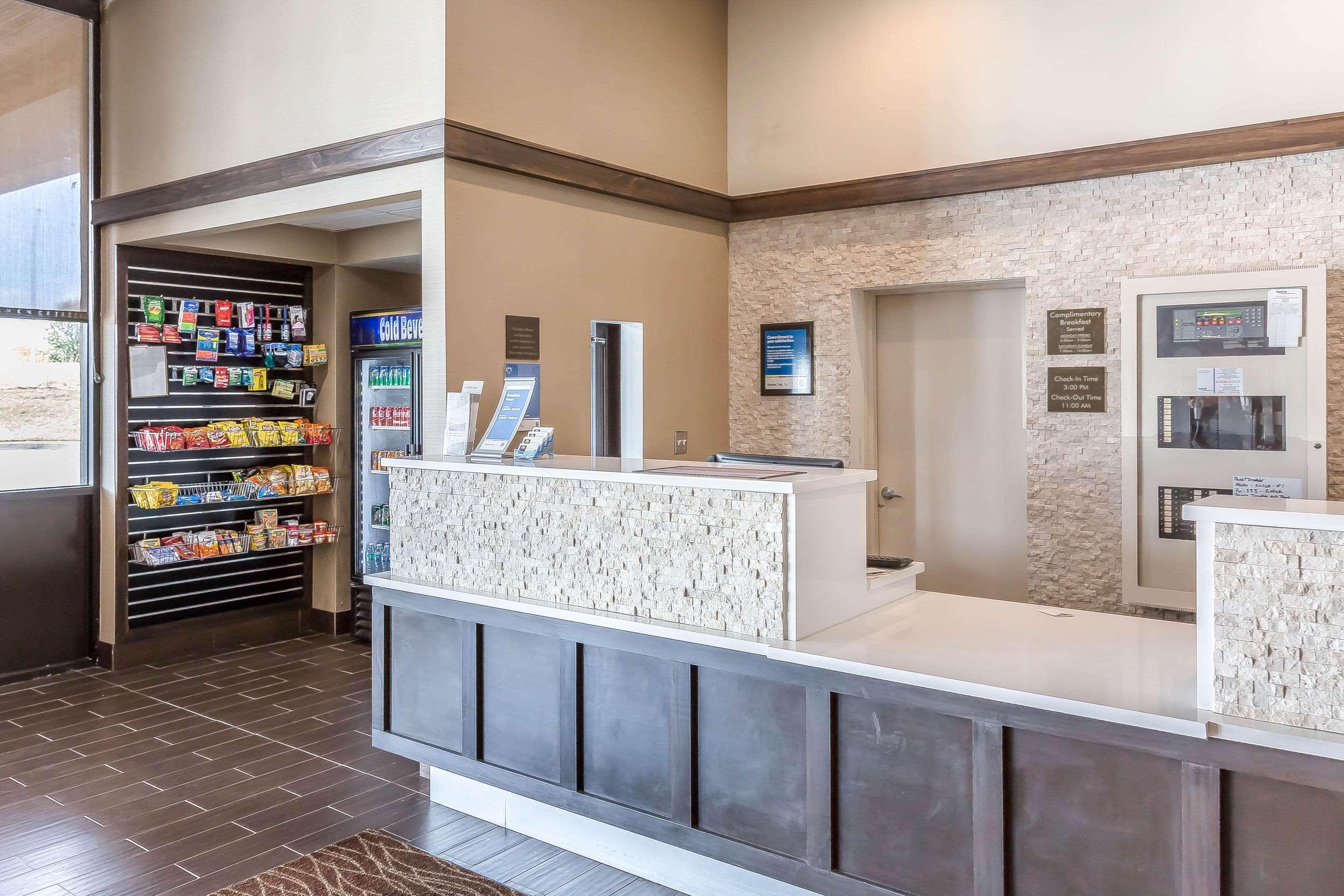 Comfort Inn & Suites אברדין מראה חיצוני תמונה