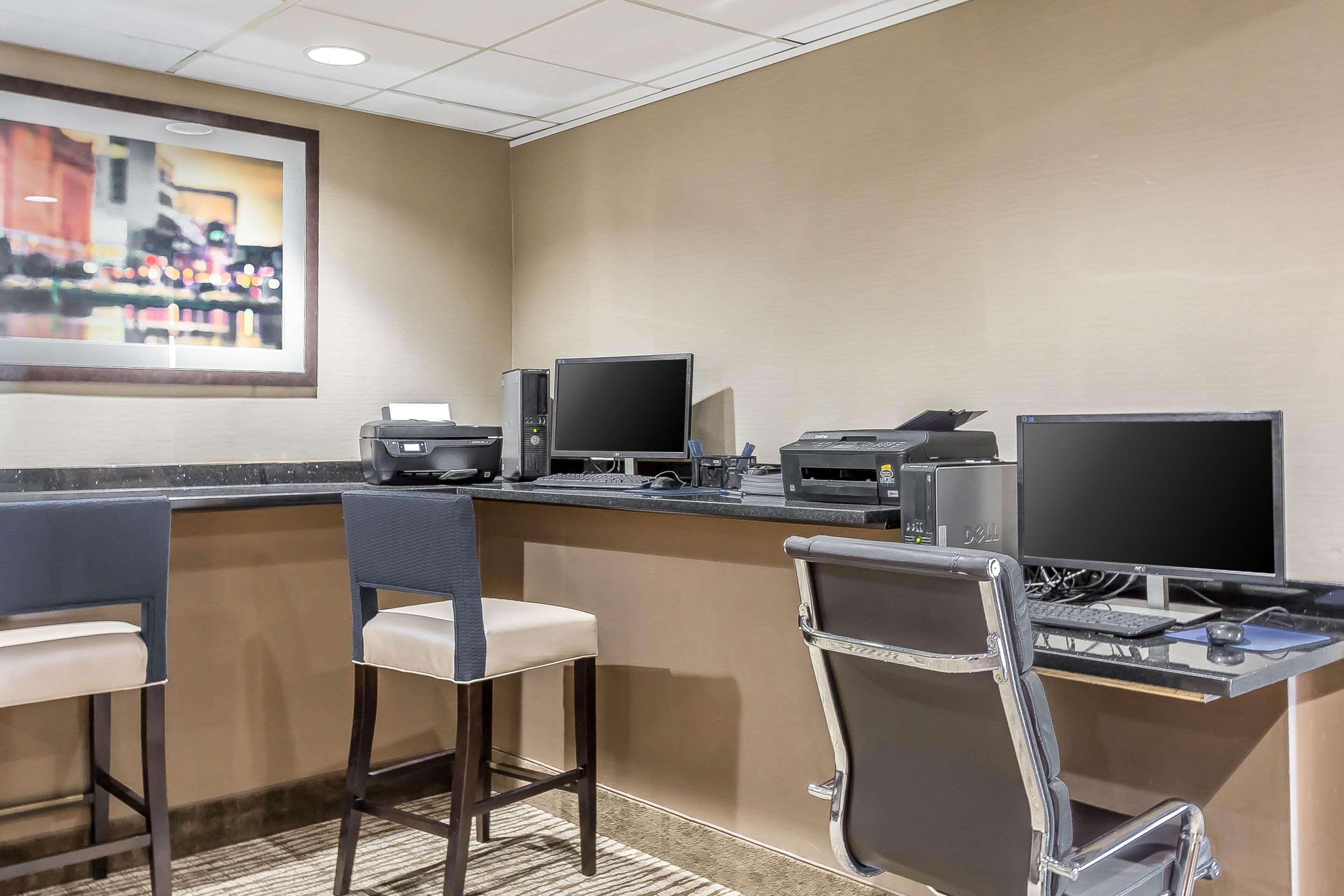 Comfort Inn & Suites אברדין מראה חיצוני תמונה