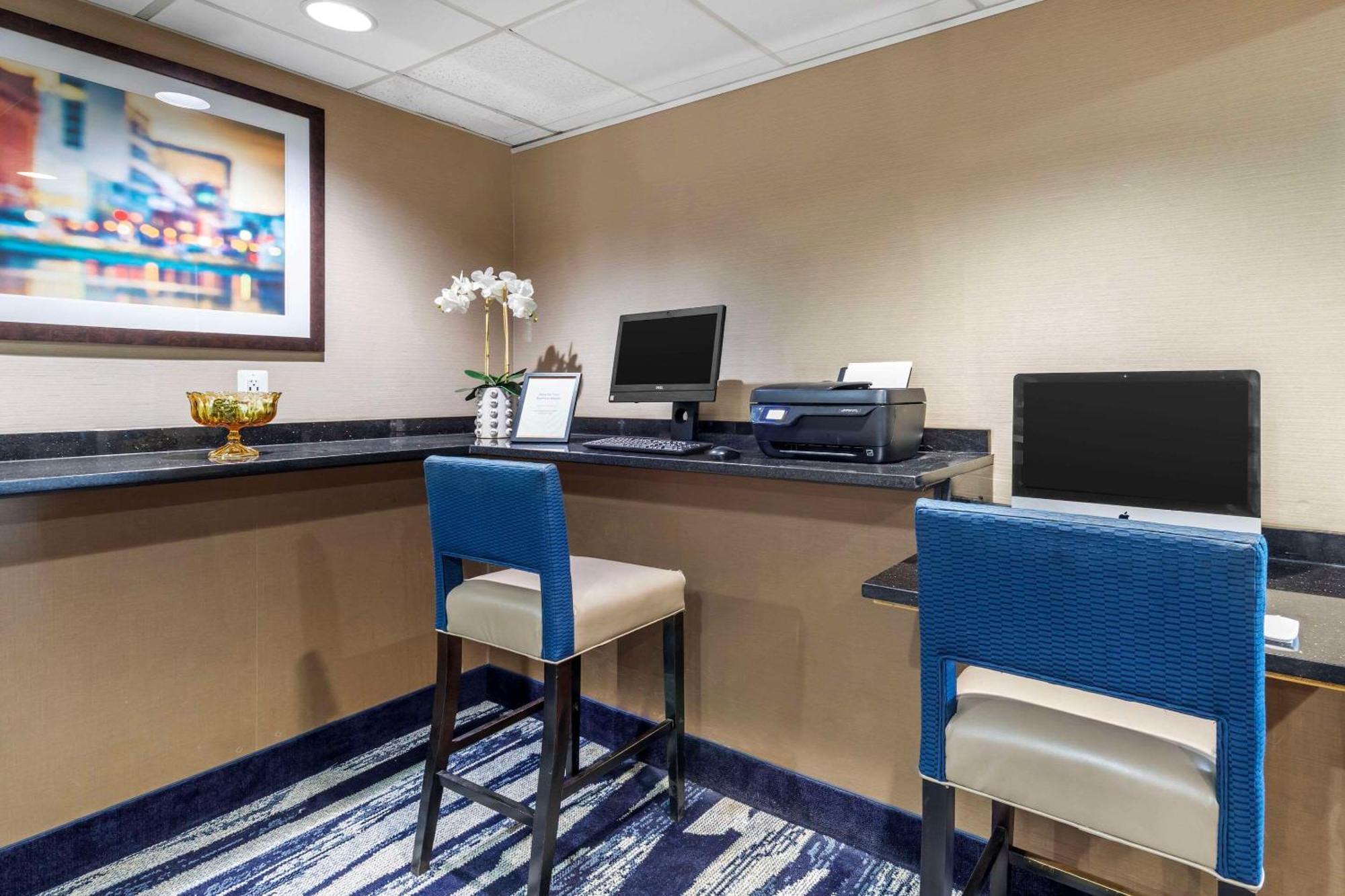 Comfort Inn & Suites אברדין מראה חיצוני תמונה